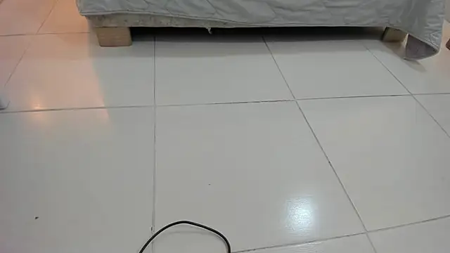 Snapshot of Slut_Milf_ chatting on December 2024 11:31:02 AM Slut Milf online show from December 2024 11:31:02 AM