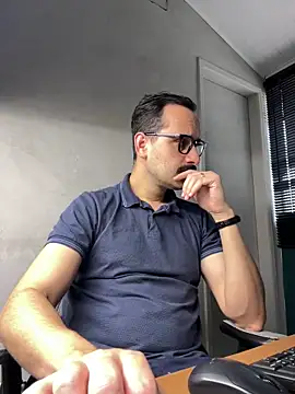 Snapshot of Superdad chatting on October 2025 11:39:01 AM Superdad online show from October 2025 11:39:01 AM