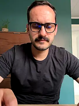 Snapshot of Superdad chatting on November 2025 07:14:01 PM Superdad online show from November 2025 07:14:01 PM