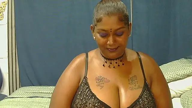 Snapshot of indiansuga chatting on January 2026 07:11:01 PM indiansuga online show from January 2026 07:11:01 PM