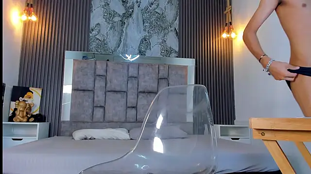 Snapshot of _miguel0 chatting on January 2025 11:17:01 PM miguel0 online show from January 2025 11:17:01 PM