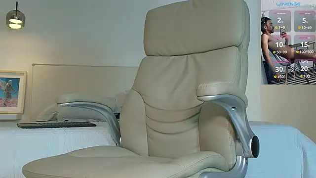 Snapshot of _miguel0 chatting on March 2025 06:18:01 PM miguel0 online show from March 2025 06:18:01 PM