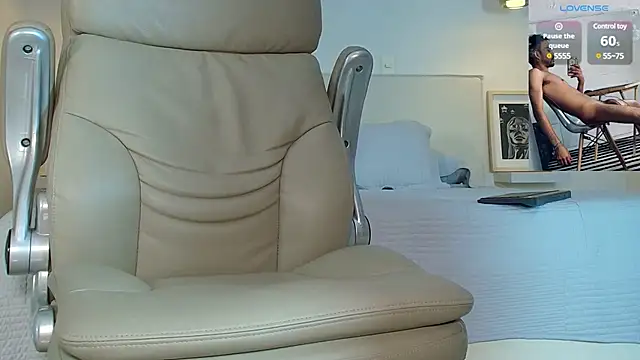 Snapshot of _miguel0 chatting on March 2025 02:03:01 PM miguel0 online show from March 2025 02:03:01 PM