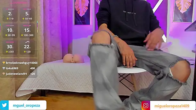 Snapshot of _miguel0 chatting on September 2025 12:32:02 PM miguel0 online show from September 2025 12:32:02 PM