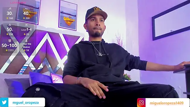 Snapshot of _miguel0 chatting on October 2025 08:20:01 PM miguel0 online show from October 2025 08:20:01 PM