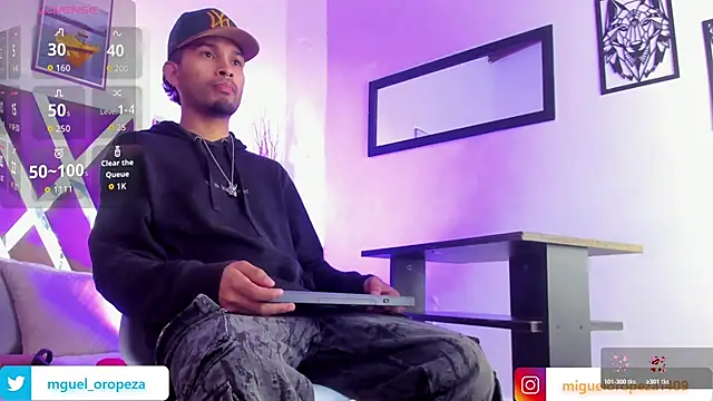 Snapshot of _miguel0 chatting on October 2025 02:07:01 PM miguel0 online show from October 2025 02:07:01 PM