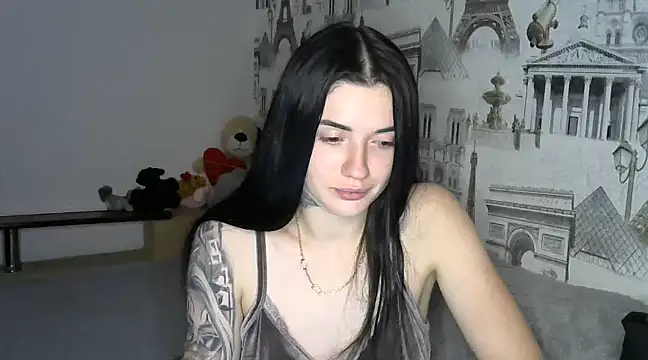 Snapshot of Liana_diva chatting on December 2024 12:20:01 AM Liana diva online show from December 2024 12:20:01 AM