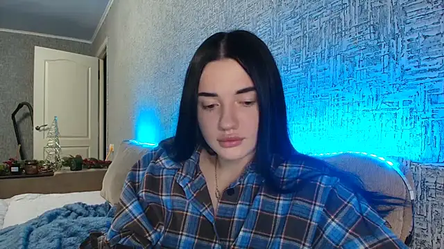 Liana diva online show from December 2025 07:11:02 PM