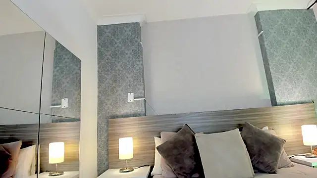 Mistyca online show from October 2025 11:21:02 AM