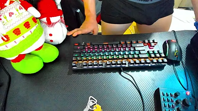 Calihotcaliente277 online show from December 2024 09:33:01 PM