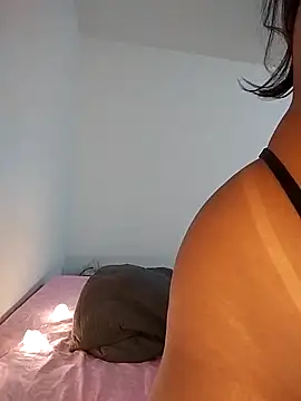 momopretinha online show from September 2025 01:49:02 AM