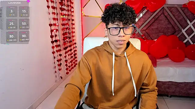 Snapshot of AkazaBoy_ chatting on February 2025 04:15:01 AM AkazaBoy online show from February 2025 04:15:01 AM