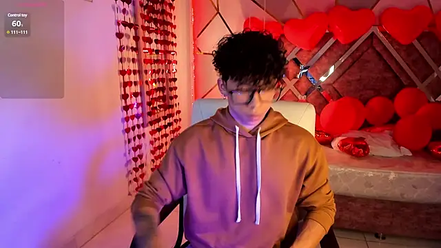 Snapshot of AkazaBoy_ chatting on February 2025 04:50:02 AM AkazaBoy online show from February 2025 04:50:02 AM