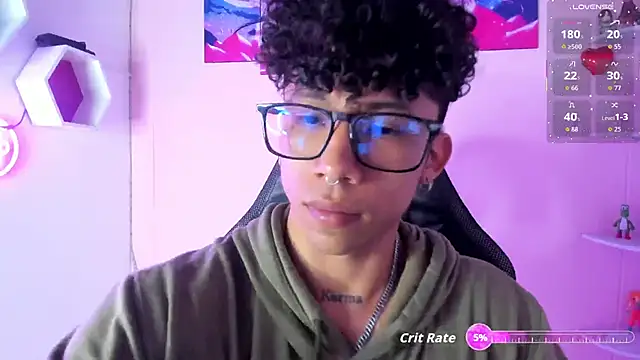 Snapshot of AkazaBoy_ chatting on September 2025 04:36:02 AM AkazaBoy online show from September 2025 04:36:02 AM