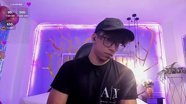 Snapshot of AkazaBoy_ chatting on October 2025 08:07:01 PM AkazaBoy online show from October 2025 08:07:01 PM