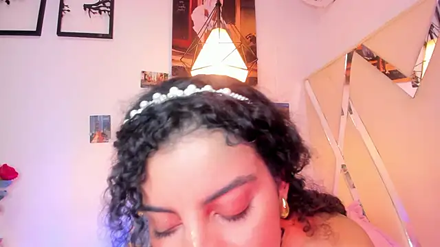 Snapshot of CurlyRose__ chatting on March 2025 12:12:01 AM CurlyRose online show from March 2025 12:12:01 AM