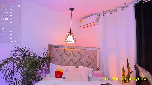 Snapshot of CurlyRose__ chatting on October 2025 12:53:01 AM CurlyRose online show from October 2025 12:53:01 AM