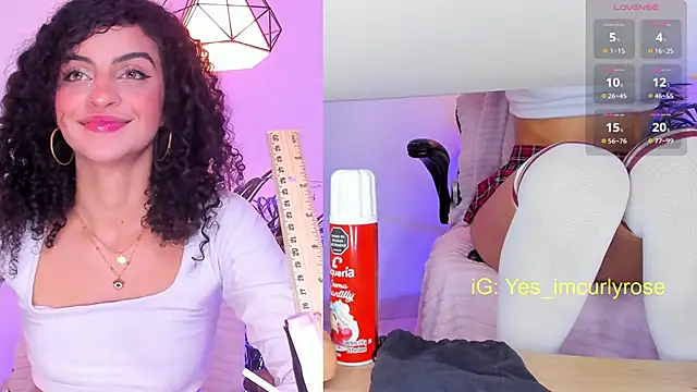 Snapshot of CurlyRose__ chatting on November 2025 11:14:02 PM CurlyRose online show from November 2025 11:14:02 PM