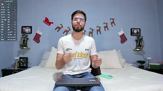 ETHAN ADAM online show from December 2024 11:24:02 PM