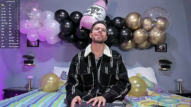 ETHAN ADAM online show from December 2024 12:11:01 AM