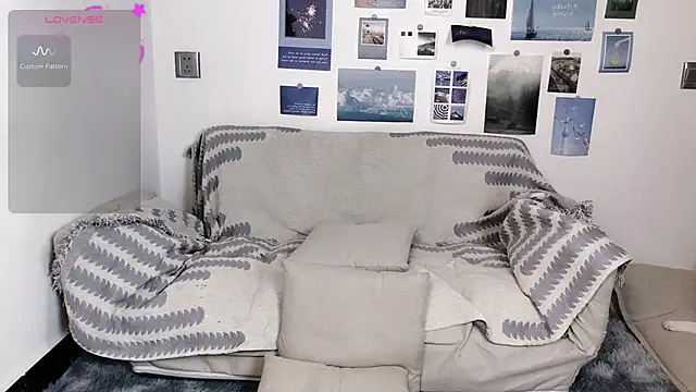 LiLiYbaby online show from December 2024 06:20:01 PM