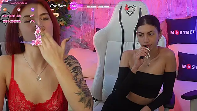 Magnetic Mia  online show from December 2024 07:45:01 PM