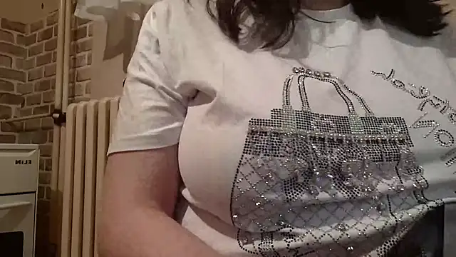 AalinnaK online show from February 2025 08:55:01 PM