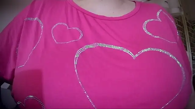 Snapshot of AalinnaK chatting on March 2026 03:07:02 PM AalinnaK online show from March 2026 03:07:02 PM