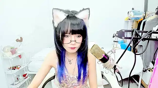 RassieRaph online show from December 2024 07:11:01 PM