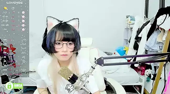 RassieRaph online show from March 2025 04:03:02 PM