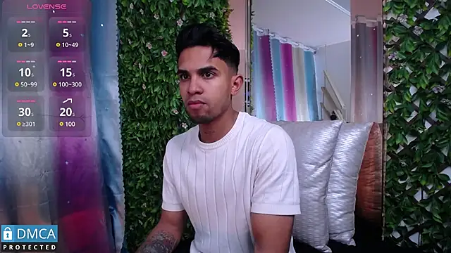 floriamANDjazmin online show from February 2025 06:39:01 PM