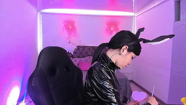 AuroraDiaz online show from October 2025 07:37:01 PM