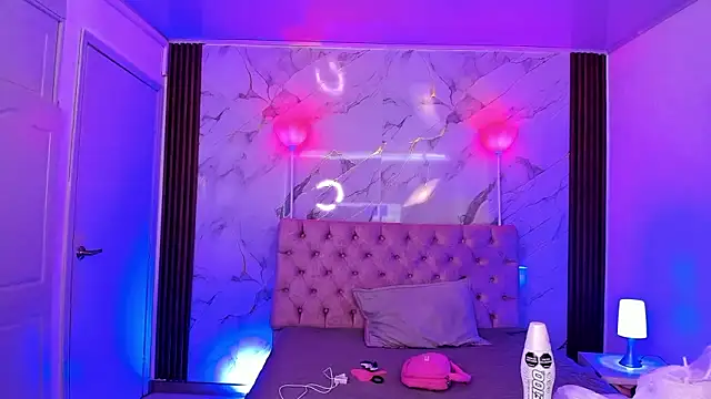 AuroraDiaz online show from November 2025 07:27:01 PM