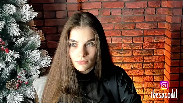 adriana allien online show from December 2024 10:13:01 PM