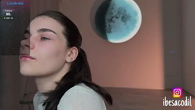 adriana allien online show from May 2026 09:56:02 PM