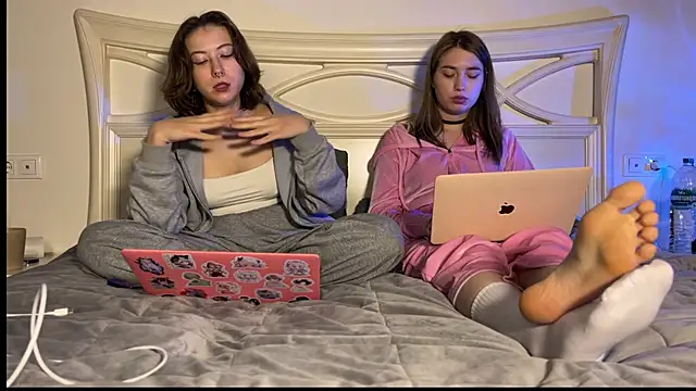 misswishh  online show from February 2025 06:30:01 PM