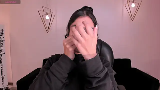 AllisonRogersX online show from September 2025 03:30:02 AM