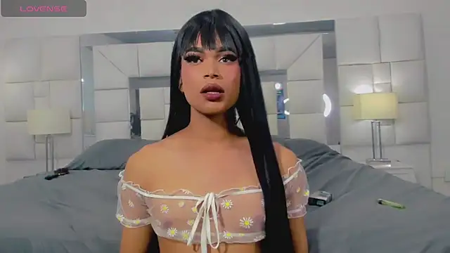 Hellen moons   online show from January 2025 09:51:01 PM