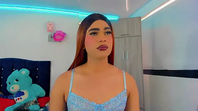 Hellen moons   online show from October 2025 07:13:01 PM