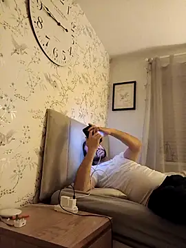 curiously-bi37 online show from October 2025 09:02:01 PM