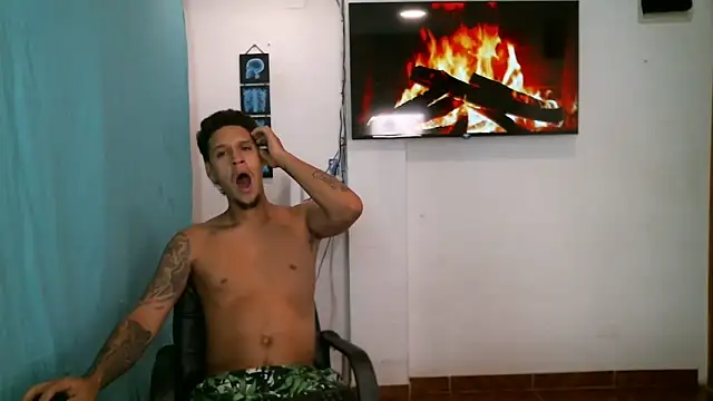 JacobandChloee online show from April 2026 11:51:02 PM