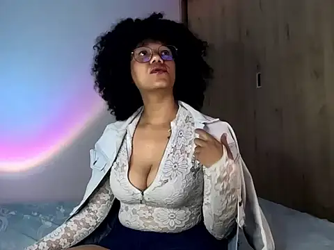 Ale xandra online show from April 2026 12:19:01 AM