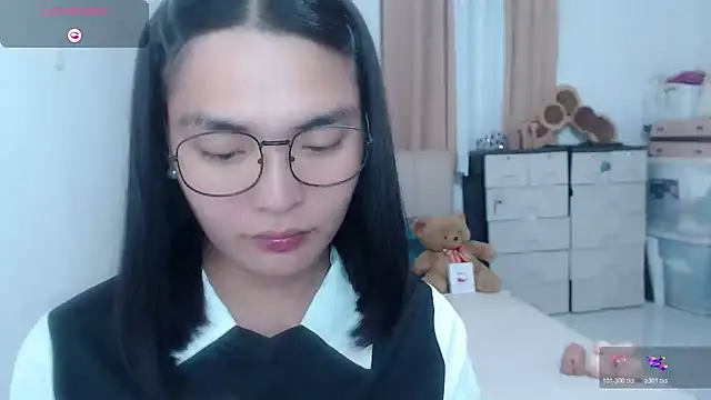 zhaviahale21 online show from July 2026 02:37:01 PM