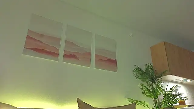 Lili Roze  online show from September 2025 05:20:01 AM