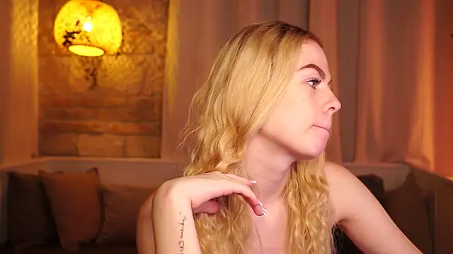 sn0w barbie online show from November 2025 09:25:01 AM