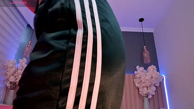 Megan mooree  online show from February 2025 12:05:02 PM