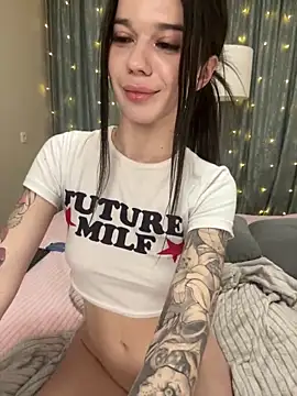 Vika Gray online show from February 2025 06:10:02 PM