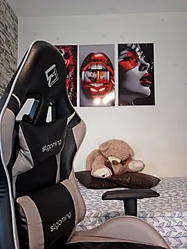 Antonella2 m online show from March 2026 01:07:02 PM