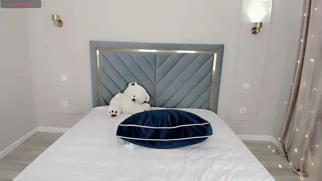 oxxx me online show from January 2025 01:51:02 AM