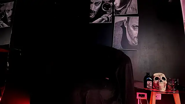 Snapshot of Agnes_jones_ chatting on November 2025 10:43:02 PM Agnes jones online show from November 2025 10:43:02 PM